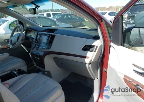 2013 Toyota Sienna Xle V6 7 Passenger Auto Access Seat from USA, damaged, VIN 5TDYK3DC2DS352647